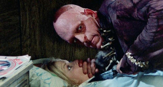 画像: © 1977 BLOOD RELATIONS COMPANY. ALL RIGHTS RESERVED.