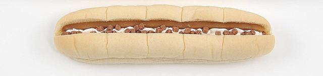 画像: ちぎれるダブルクリームサンド(和栗クリーム&ホイップ)128円(税込)発売日:2018年9月11日(火)
