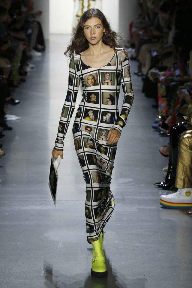 画像2: カーディ・Bの夫オフセット、ピカチュウの服を着てランウェイデビュー