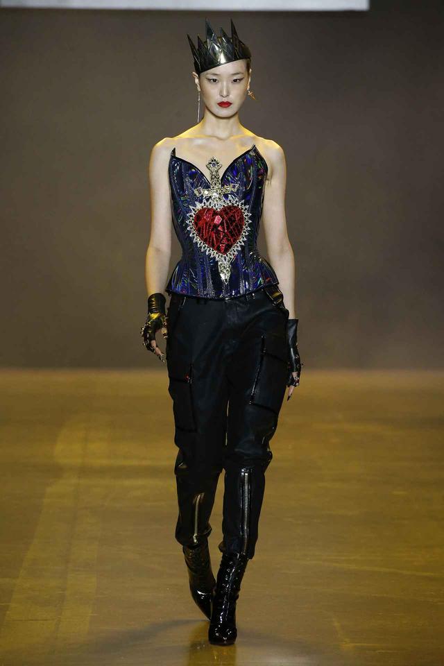 画像5: ディズニーヴィランズをイメージしたコレクションを発表