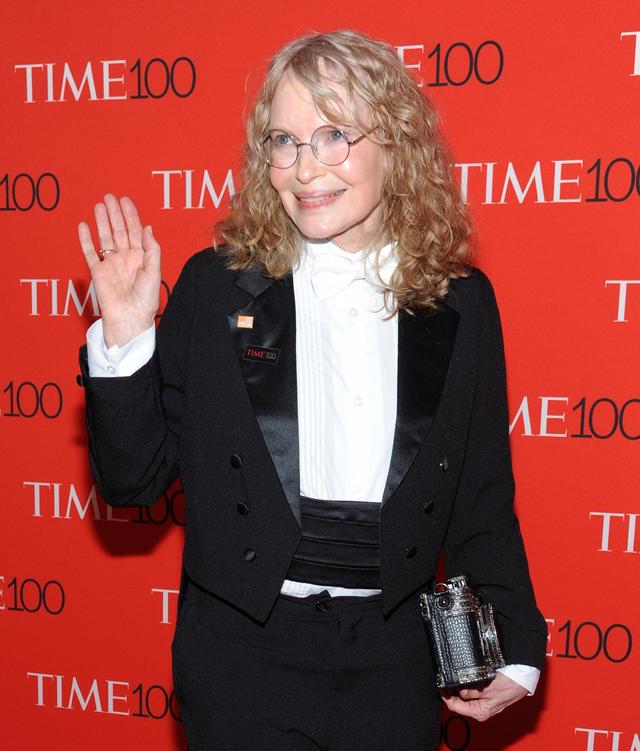 画像: ウディが12年に渡ってパートナー関係にあったミア・ファロー。スン・イーにとっては養母にあたる。