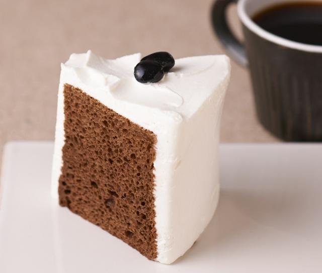 画像: 「シフォンケーキ ほうじ茶ミルク」490円