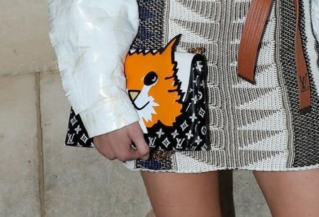 画像2: ルイ・ヴィトンの発売前から話題の猫バッグを女優シェイリーン・ウッドリーが愛用