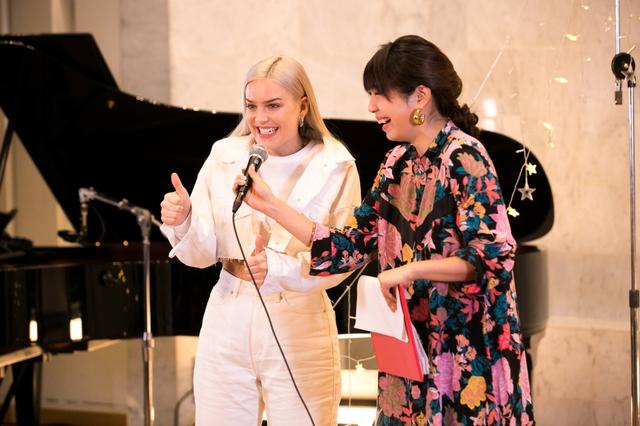 画像: アン・マリーのアコースティックライブに40万人が熱狂!「カワイー!」の声続出