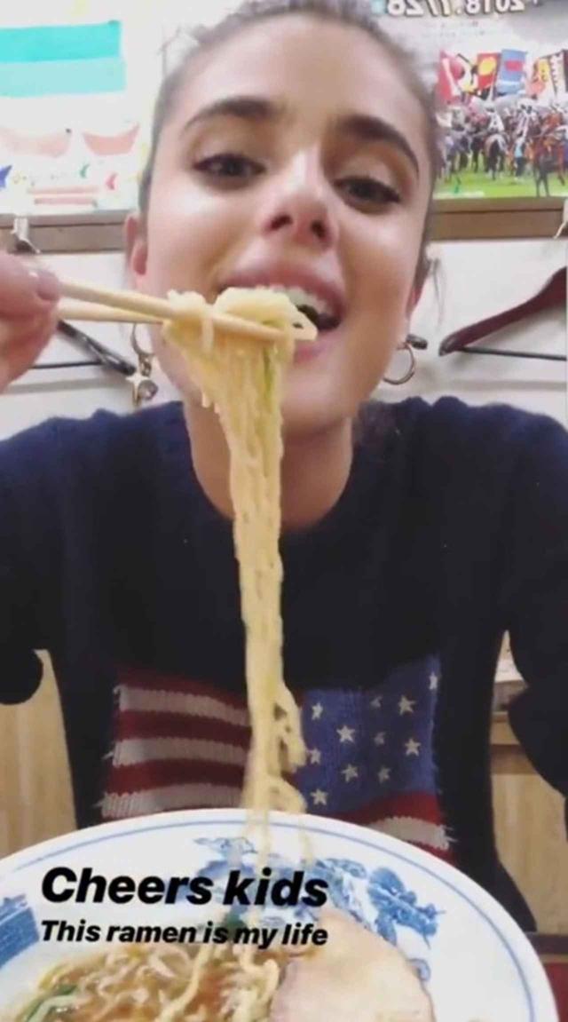 画像2: テイラーが日本で食べたものとは?