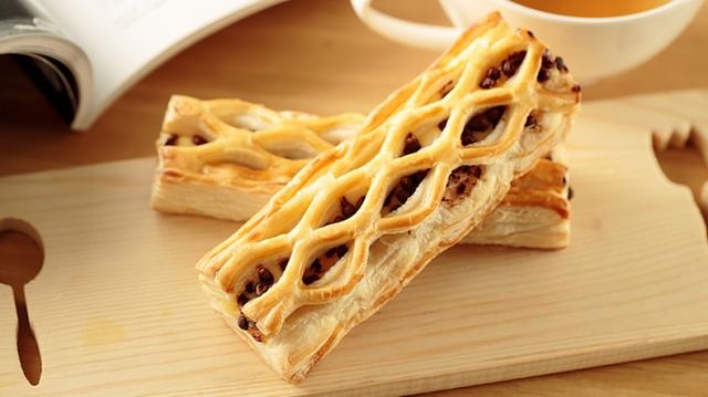 画像: VLカスタードチョコチップパイ 2個入(税込108円) 12月19日(水)発売