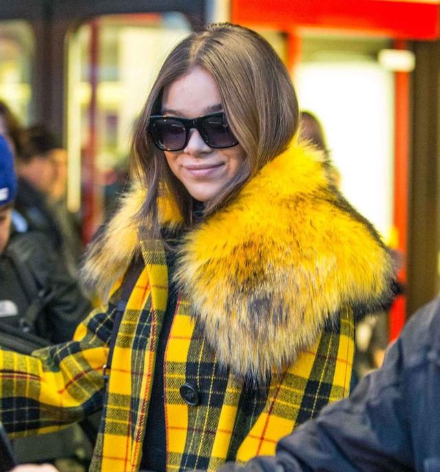 画像2: エコファーが旬♡ヘイリー・スタインフェルドがマイケル・コース コレクションを愛用