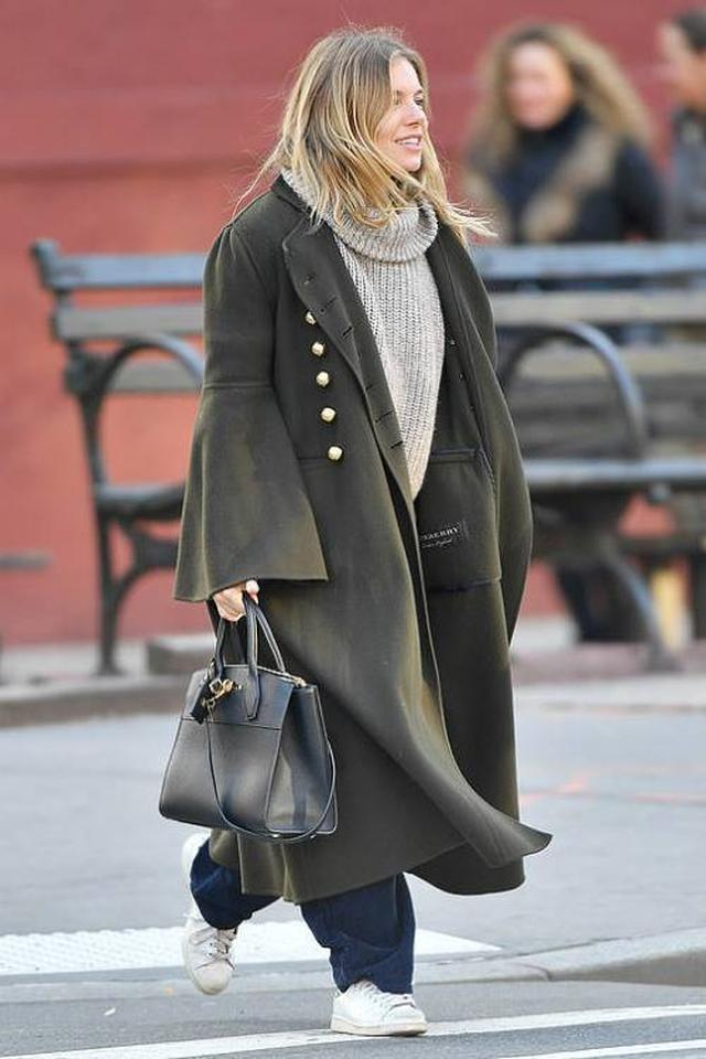 画像: 女優のシエナ・ミラー