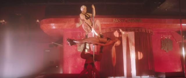 画像2: ©Cardi B/ Youtube VEVO