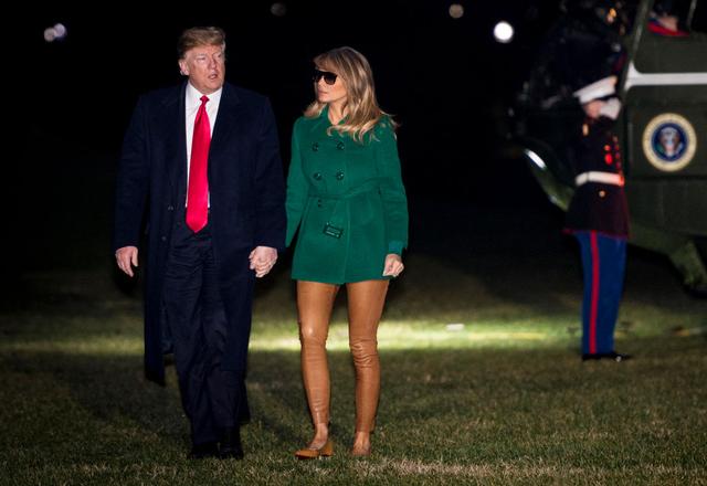 画像: メラニア夫人の「パンツ履き忘れ」ルックに全米が凍りつく
