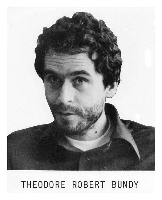 画像: 1970年代に米FBIが公開したテッド・バンディの指名手配ポスターの実際の写真。
