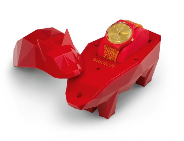 画像4: スウォッチより、2019年干支モデルが登場