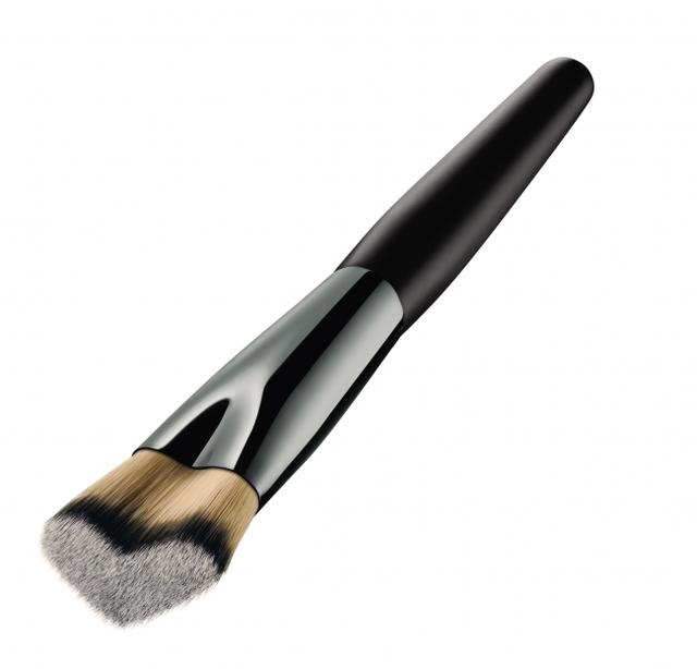 画像1: ジバンシイ、メイクの仕上がりを格上げするハート型のブラシ発売