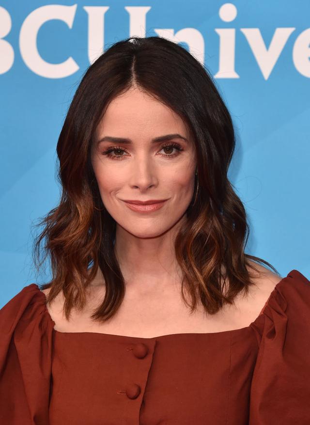 画像1: 『SUITS/スーツ』共演者の贈り物に“性別のヒント”が?
