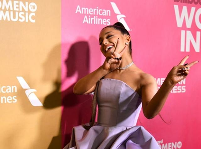 画像: アリアナ・グランデ、自宅でブロードウェイの曲を熱唱! その歌声が鳥肌もの