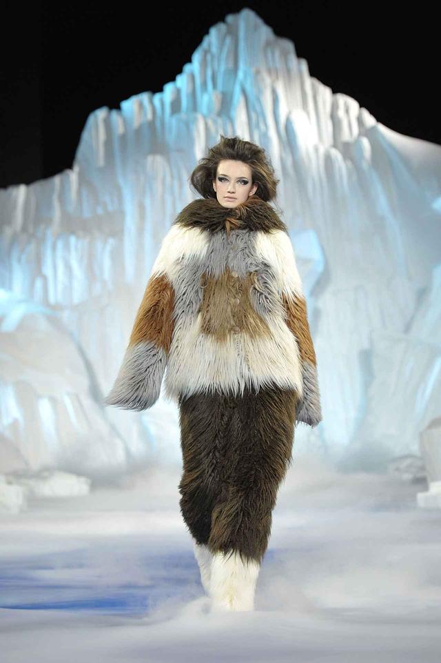 画像2: 2010/2011年 Autumn Winter キャットウォーク