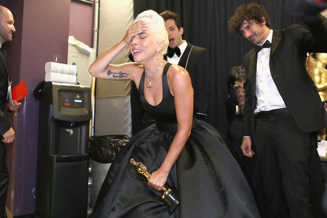 画像5: レディー・ガガ、アカデミー賞初受賞の「数秒後に放った言葉」とは