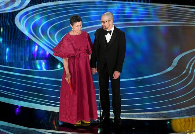 画像1: オスカー女優、ビルケンシュトックを履いてアカデミー賞のステージへ