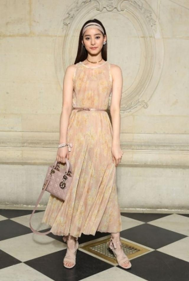 画像2: ディオール、2018-2019秋冬コレクションをパリで開催、招待された日本人は…