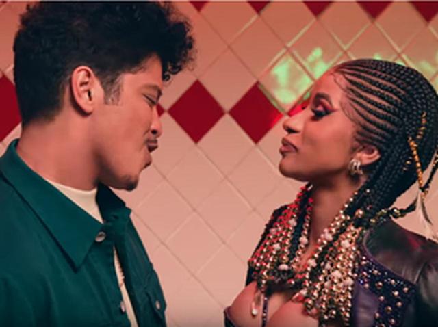 画像: ブルーノ・マーズとカーディ・Bが新MV「プリーズ・ミー」で大胆にイチャつく