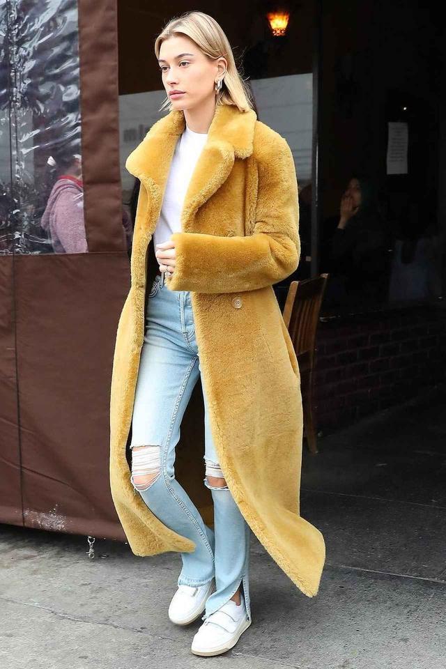 画像3: モデルのヘイリー・ビーバー