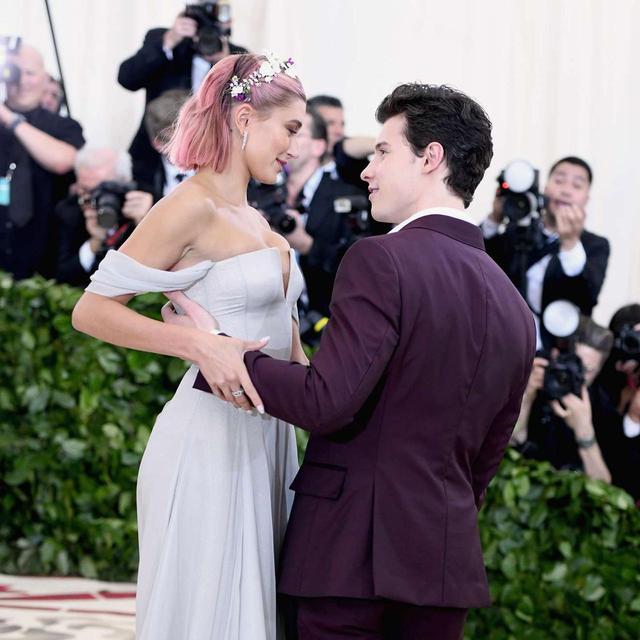 画像: 2018年5月に開催されたファッションの祭典「メットガラ(Met Gala)」に一緒に出席したヘイリーとショーン。