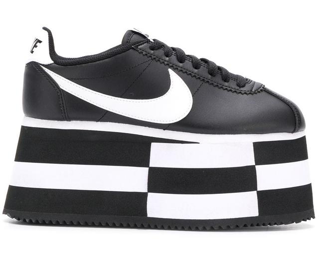 画像: www.farfetch.com