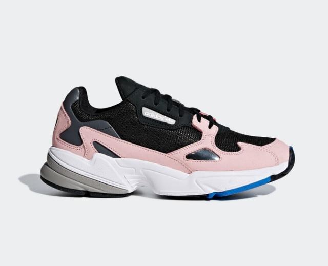 画像: https://adidas.jp
