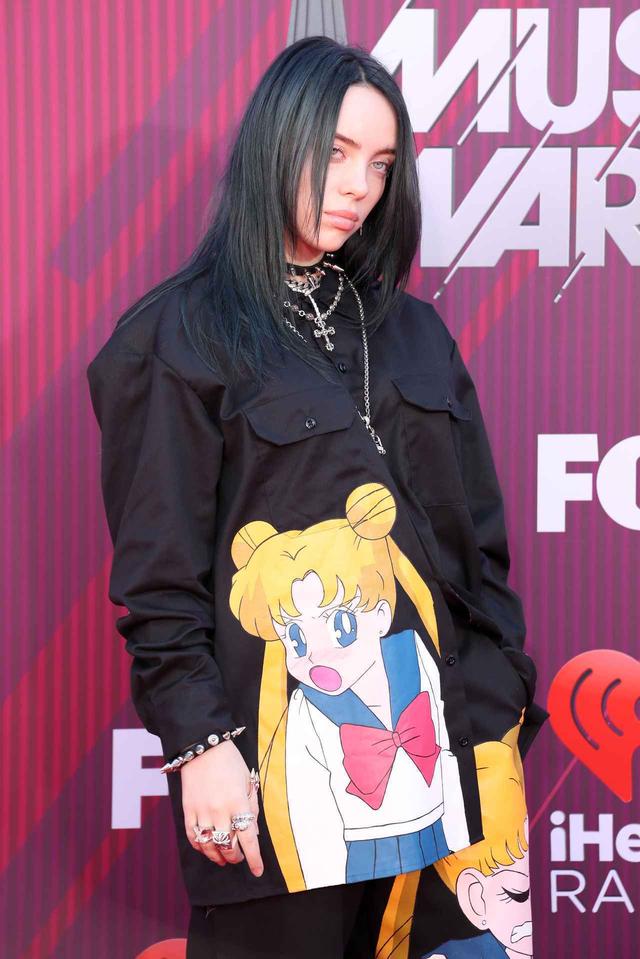 画像3: ヘアカラーもファッションに合わせるのがビリー流