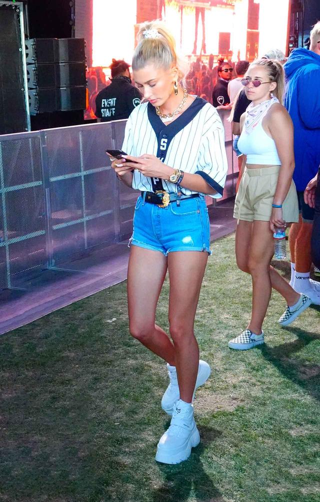 画像: モデルのヘイリー・ビーバー