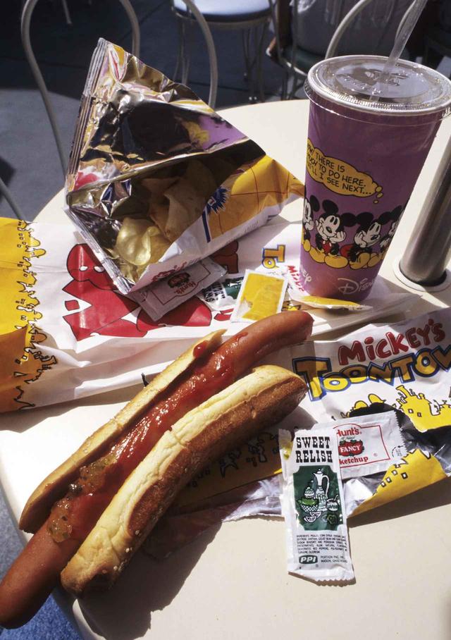 画像: 米ディズニーランドも2019年半ばまでに実行予定