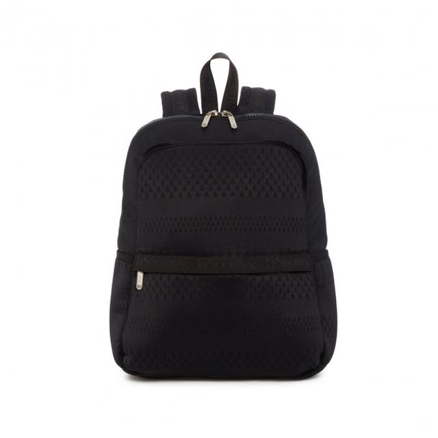 画像: カラー:メッシュアップ ブラック スタイル:フィンリー バックパック サイズ:H40×W32×D10cm 価格:¥21,500+税
