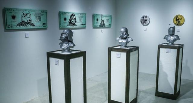 画像1: スターウォーズを題材に人間の欲望を表現した展覧会が銀座で開催