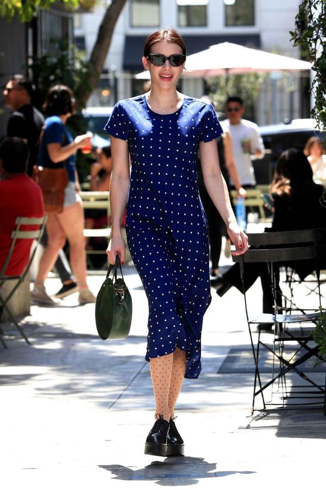 画像: 女優のエマ・ロバーツ