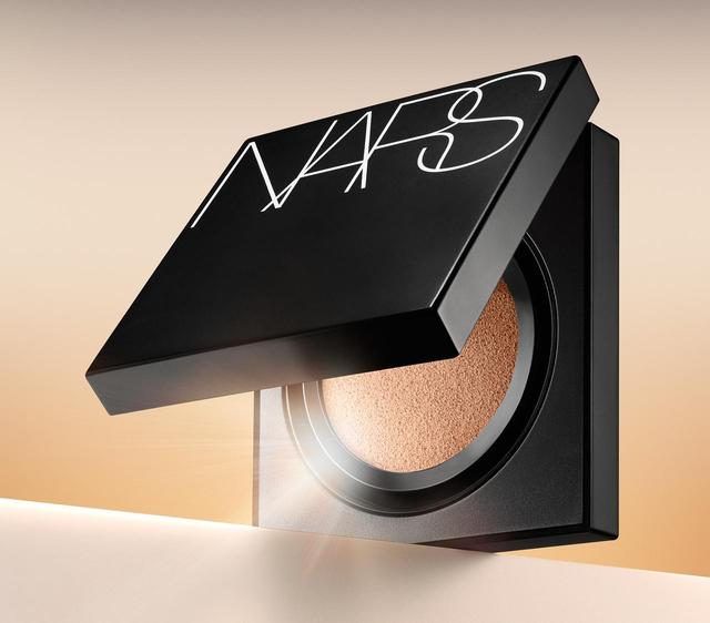 画像3: NARSから、パワフルに守り肌を輝かせる新クッションファンデーション が登場