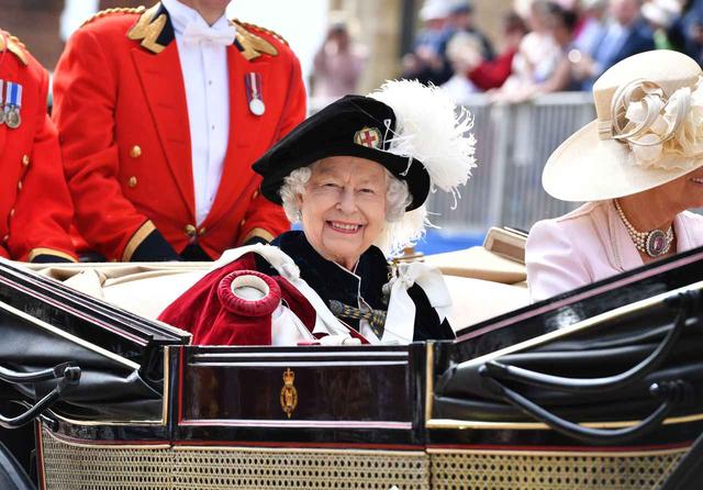 画像1: 王妃たちがイギリスに大集合