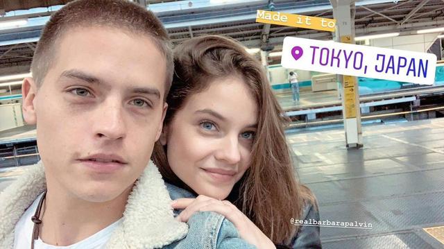 画像: ディランのインスタグラムのストーリーにアップされた東京に到着したことを報告する写真。 ©Dylan Sprouse/Instagram