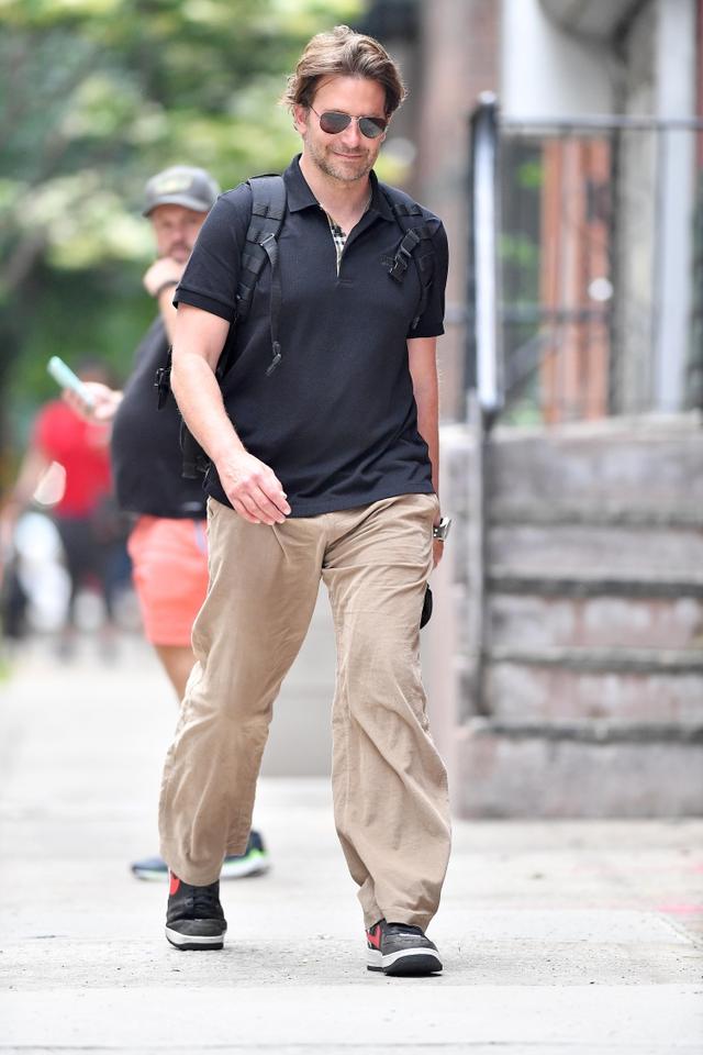 画像3: イリーナ・シェイク、バーバリーの親子コーデで娘との絆アピール