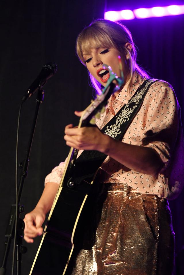画像: テイラー・スウィフト、新曲リリース後「13」にまつわるポジティブな現象を巻き起こす