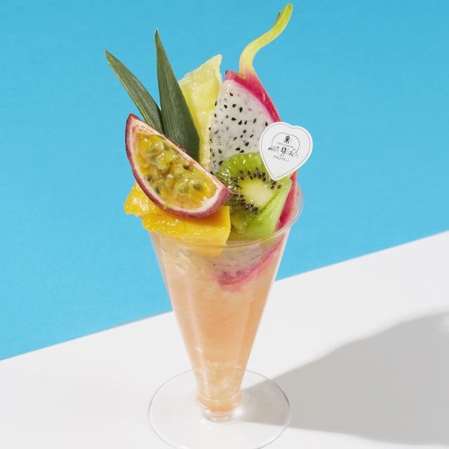 画像: 「フリュテリー果坊」飲むグァバ ゼリーとトロピカルフルーツパフェ (1カップ)1,296円