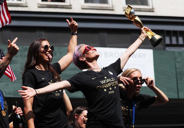 画像: サッカーアメリカ合衆国女子代表の凱旋パレード