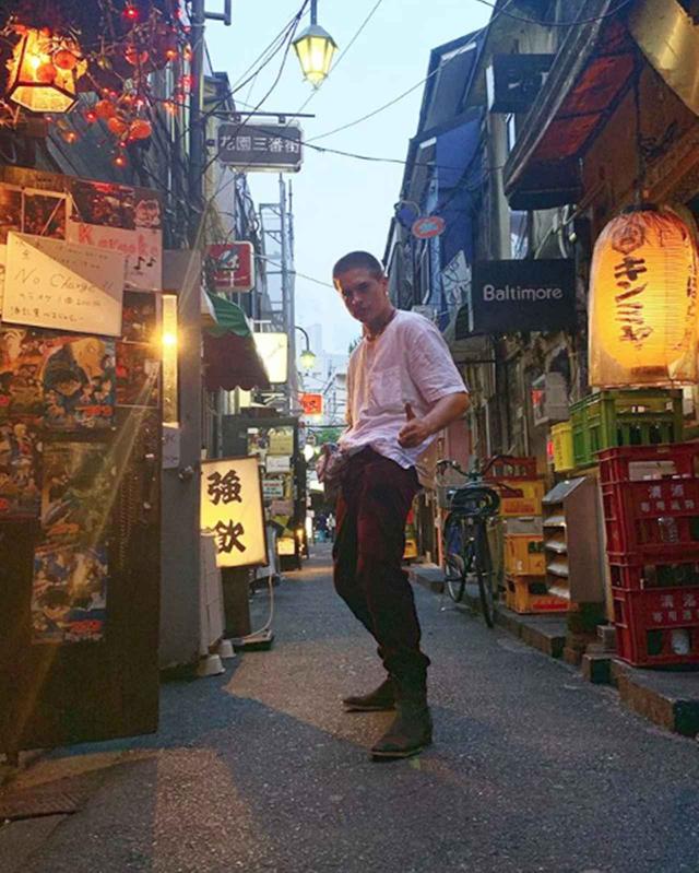 画像: ©Dylan Sprouse/Instagram