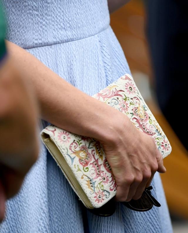 画像2: キャサリン妃、ウィリアム王子との“デート”に「8千円」のヒールを着用