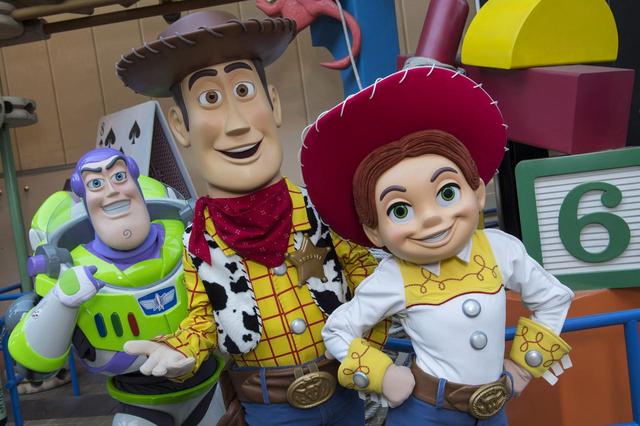 画像: ディズニーランドで感動体験