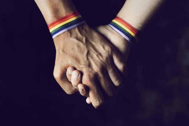 画像: ロシアの反LGBTQ+法に反発