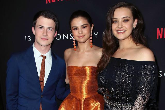 画像: 左から:主人公のクレイ役ディラン・ミネット、セレーナ・ゴメス、もう1人の主人公ハンナ役のキャサリン・ラングフォード。