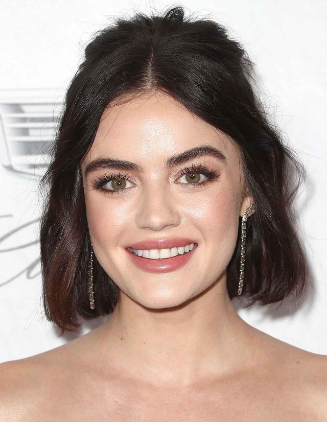 画像: 美肌のルーシー・ヘイル、肌荒れしやすいエクササイズ後のスキンケア法を公開