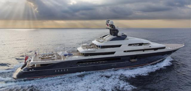 画像: カイリーが貸し切るメガヨット「トランキリティ」。©Yacht Charter Fleet