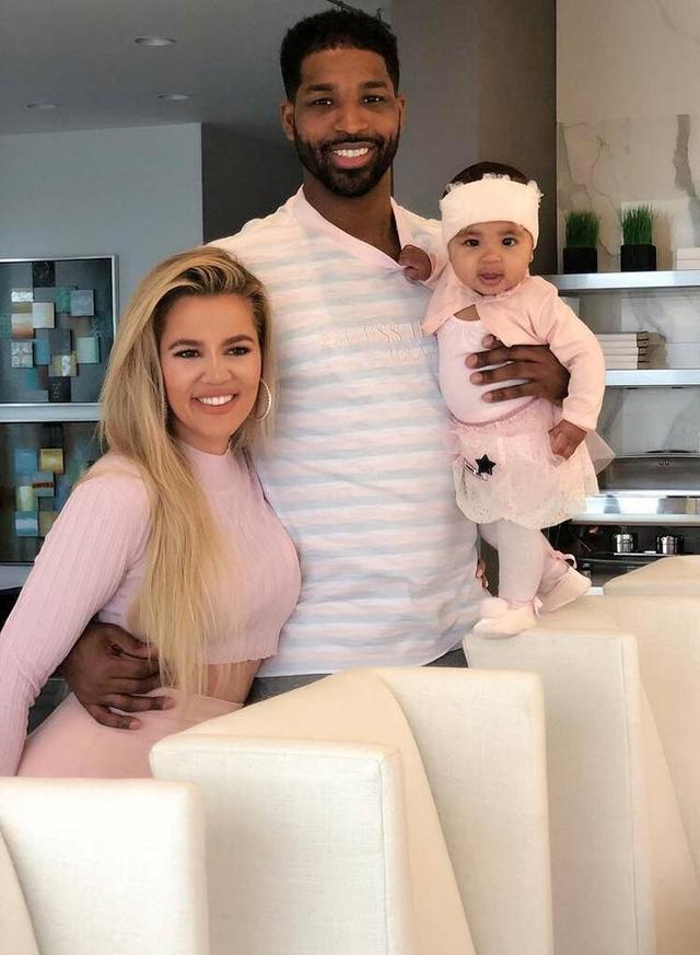画像: クロエはトリスタンと別れ、現在は1人娘トゥルーちゃんと暮らしている。©Khloe Kardashian/Instagram