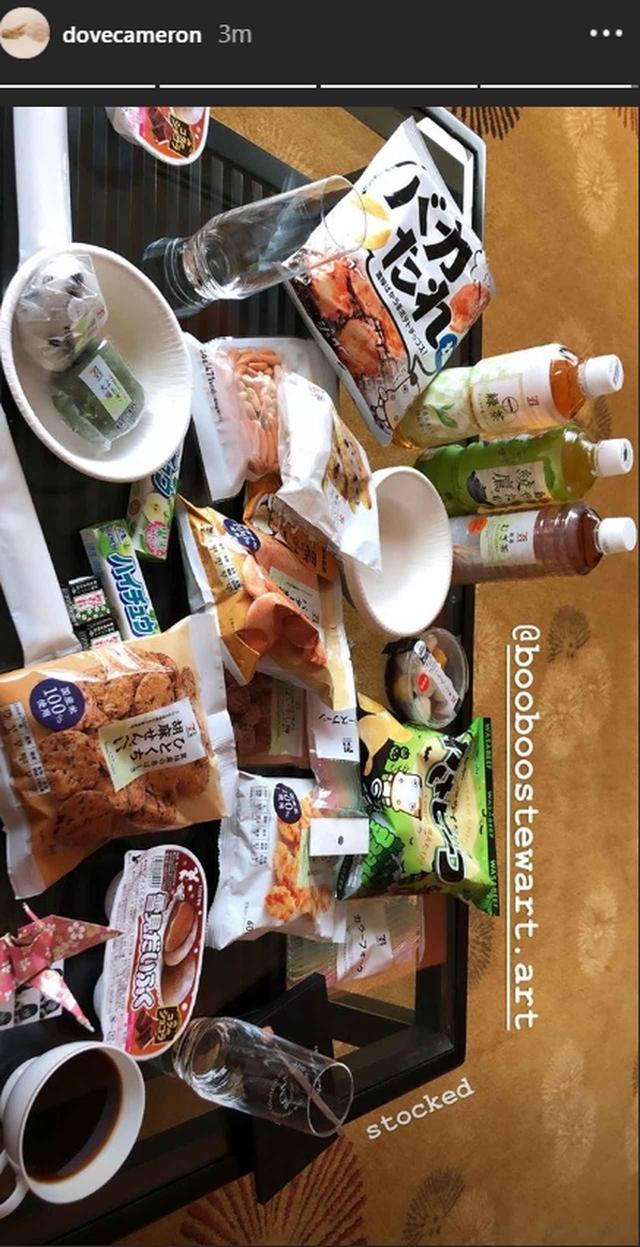 画像: © Dove Cameron / Instagram